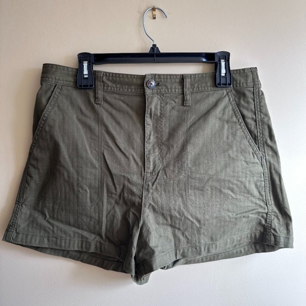 Madewell Army Green Shorts with Stretch Waistband